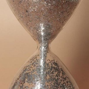 Часы песочные "Шанаду", сувенирные, 8х8х19 см, песок с серебристыми блёстками