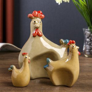 Сувенир керамика "Семейство курочек" набор 3 шт 16х12х10 см