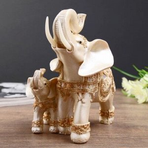 Сувенир полистоун "Белый слон со слонёнком в попоне с золотыми узорами" 15х15,5х10,5 см