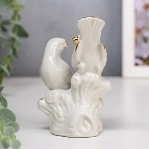 Сувенир керамика "Танцы голубей" белый 12х7х10 см