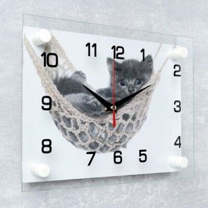 Часы настенные, серия: Животный мир, "Котенок в гамаке", 20х26 см микс