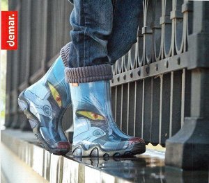 Сапоги STORMER LUX PRINT transformer
Детские резиновые сапоги Demar (Демар) имеют литую оболочку из ПВХ и съёмный утеплённый чулок из полиэстера, который согревает ногу. Может быть постиран при темпер