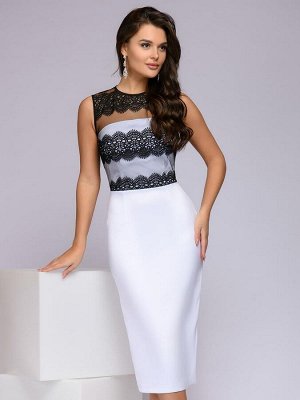 Платье белое с кружевной отделкой  без рукавов