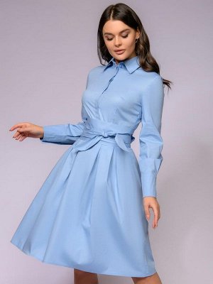 Платье голубое длины миди с отложным воротником и поясом