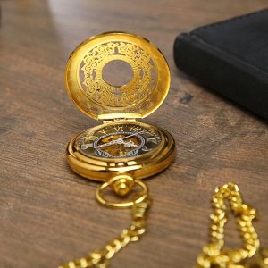 Часы карманные "Скелетон" механические, на цепочке, чёрные/золотые, d=4.5 см