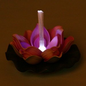 Растение водоплавающее "Кувшинка" d-10см фиолетовая, с подсветкой