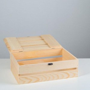 Ящик деревянный 30*20*10 см подарочный с реечной крышкой на петельках с замком