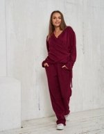 Костюм кашемировый свитшот на запах и брюки. Цвет вишнёвый