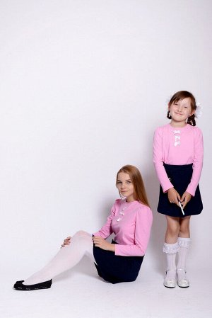 Блузка Ткань: кулирка с лайкрой
 Цвет: Розовый
 Год: 2020
 Страна: Россия
Длина
изделия 58 см, рукава - 54 см (для 40 размера)