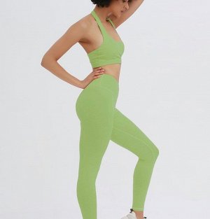Женский спортивный костюм (топ и леггинсы), цвет зеленый