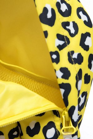 Рюкзак Цвет: ярко-желтый, леопард; Вид изделия: Изделия из мембраны; Рисунок: ярко-желтый, леопард; Сезон: Весна-Лето
Детский рюкзак с набивным рисунком, из мембранной ткани, обладающей водоотталкива
