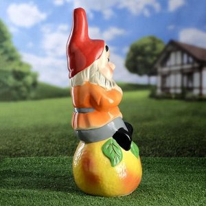 Садовая фигура "Гном на апельсине", разноцветный, 47 см, микс