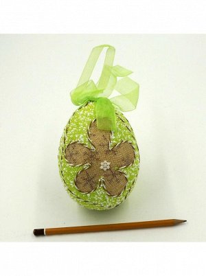 Яйцо пасхальное с бантом и цветами зеленое
