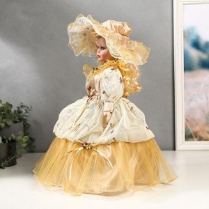 Кукла коллекционная керамика "Евгения в сливочном платье" 40 см
