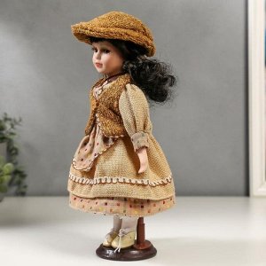 Кукла коллекционная керамика "Лена в бежевом платье и бежевом жилете" 30 см