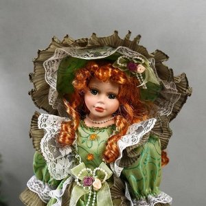 Кукла коллекционная керамика "Леди Джулия в оливковом платье с кружевом" 40 см