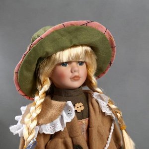 Кукла коллекционная керамика "Лена в зелёно-розовом платье и бежевом пальто" 40 см