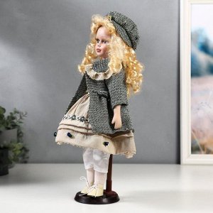 Кукла коллекционная керамика "Оля в бежевом платье и зелёном пальто" 40 см