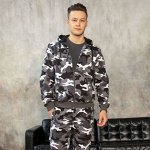 Мужские спортивные костюмы