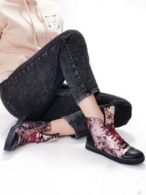 Ботинки Страна производитель: Китай
Вид обуви: Ботинки
Сезон: Весна/осень
Размер женской обуви x: 35
Полнота обуви: Тип «F» или «Fx»
Материал верха: Натуральная кожа
Материал подкладки: Натуральная ко