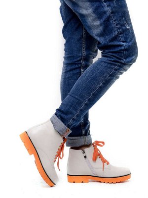 Ботинки Страна производитель: Китай
Размер женской обуви x: 36
Полнота обуви: Тип «F» или «Fx»
Вид обуви: Ботинки
Сезон: Весна/осень
Материал верха: Натуральная кожа
Материал подкладки: Натуральная ко