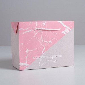 Пакет—коробка Love, 23 х18 х11 см