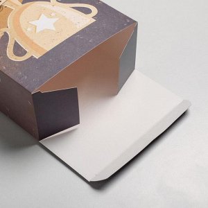 Коробка складная «Чемпион», 16 × 23 × 7.5 см