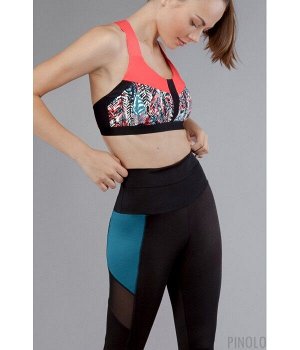 Топ фитнес Printed/black	sports top with removable pads	
Цвет мультиколор
Материал 75% полиамид, 25% эластан
Топ фитнес — это идеальный выбор для активных занятий спортом. Изготовленный из высокотехно
