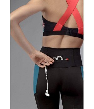 Топ фитнес Printed/black	sports top with removable pads	
Цвет мультиколор
Материал 75% полиамид, 25% эластан
Топ фитнес — это идеальный выбор для активных занятий спортом. Изготовленный из высокотехно