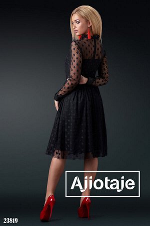 Черное элегантное платье в ретро-стиле