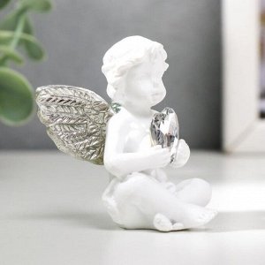 Сувенир полистоун "Белоснежный ангел с хрустальным сердцем" МИКС 5,5х4,7х3,5 см