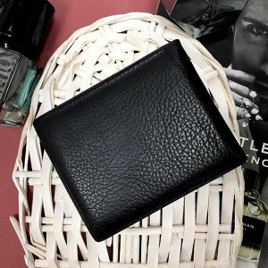 Мужской кошелек Petek_Collection двойного сложения из натуральной кожи чёрного цвета.