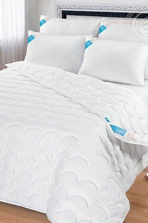 Одеяло Стеганое одеяло, 1,5 сп, 140х205 см. Чехол: микрофибра с тиснением.
Наполнитель: сверхтонкое полиэфирное силиконизированное микроволокно «Лебяжий пух», 350 гр/м2.
Рекомендуется стирать при темп