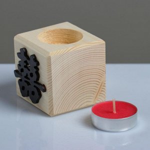 Свеча в деревянном подсвечнике "Куб, Иероглифы. Счастье", аромат вишни
