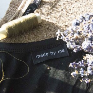 10000082 Бирка текстильная для готовых изделий ручной работы "Made by me", черный, 5 штук