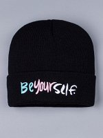 Шапка вязаная для девочки на отвороте надпись &quot;Be your self&quot;, черный
