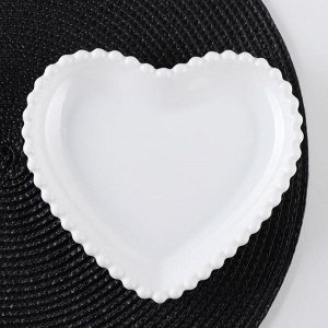 Тарелка «Сердце», 16?15?2 см, цвет белый