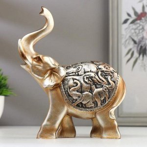 Сувенир полистоун "Слон с барельефом на попоне - стадо слонов" 18х4,7х14,5 см