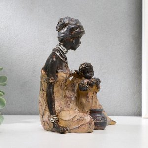 Сувенир полистоун "Африканка с ребёнком" под дерево 18,5х17,5х10,5 см
