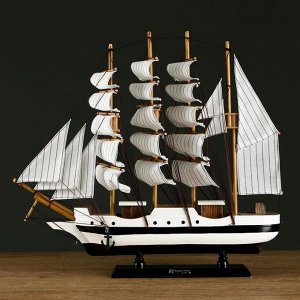 СИМА-ЛЕНД Корабль сувенирный средний «Трёхмачтовый», борта белые с чёрной полосой, паруса белые, микс, 41 х 37 х 8 см
