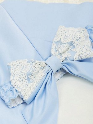 Зимний конверт-одеяло на выписку "Лондон" (двухцветный молочно-голубой с молочным кружевом)