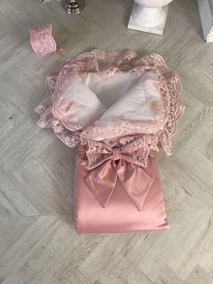 Зимний Конверт-одеяло на выписку "Королевский" (розочка с розовым кружевом)