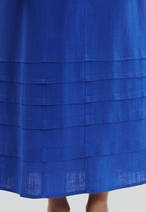 2084 синий Универсальное прямое длинное платье из льна, с коротким рукавом и круглым вырезом, российского производства бренда Dimma. Широкий размерный ряд, в том числе большие размеры. Разрезы по бока