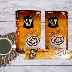 Растворимый кофе  фирмы «TrungNguyen» «G7»  капучино 3в1:
- СО ВКУСОМ МОККО.
Состав: кофе, сахар, сливки.
В 1 упаковке 12 пакетиков по 18 грамм.
