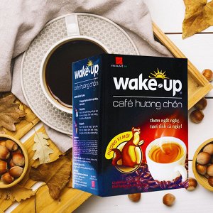 Растворимый кофе  фирмы «Vinacafe». «Wake-up» со вкусом ЛЮВАКА 3в1

Состав: кофе, сахар, сливки.
В 1 упаковке 18 пакетиков по 17 грамм.