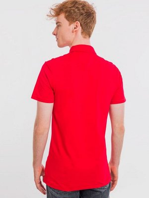 Поло Цвет: красный Состав: 100% хлопок Фактура материала: трикотажный Джемпер мужской 'поло' из трикотажного полотна (100% хлопок). Длина до середины бедер, рукава короткие. Актуальная расцветка и сти