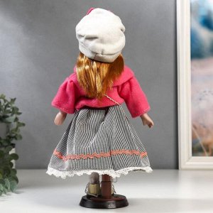 Кукла коллекционная керамика "Рыжая в розовом пиджаке и белом берете с бантом" 30 см