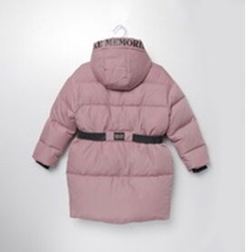 Куртка дд тёмно-розовый, осн.ткань: плащевая 100% пэ подкладка: нейлон 100% пэ утеплитель:  синтепух 100% пэ (350 гр)