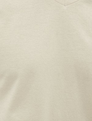 футболка Материал: %100 Хлопок Параметры модели: рост: 188 cm, грудь: 99, талия: 79, бедра: 0 Надет размер: M