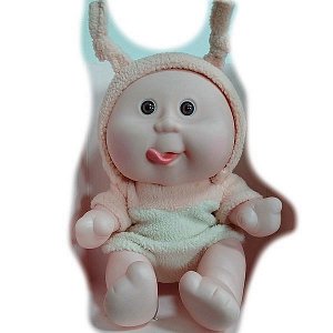 Кукла малыш Oly толстощёкий с улыбкой, Bondibon, размер 8", оранж.костюм, ВОХ 17,8х14,5х10,3 см, арт